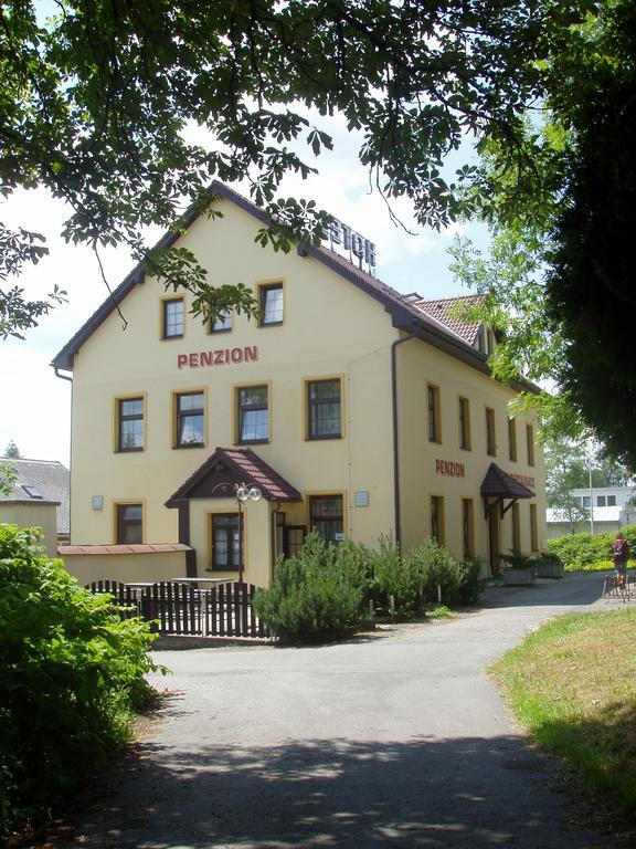 菲利皮酒店 Ždírec nad Doubravkou 外观 照片